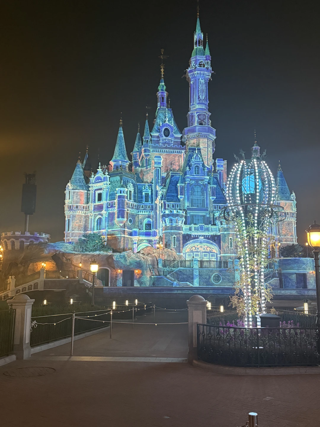 Очень рады что не пожалели денег на эту экскурсию, потому что сами не успели бы обойти