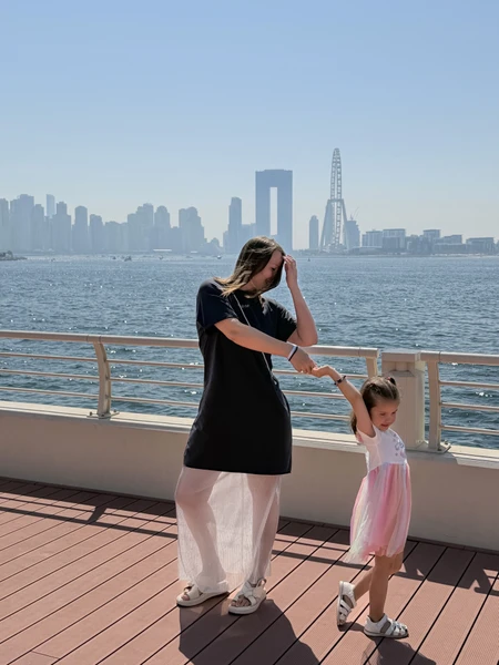 Прекрасно провели день в Дубае. Экскурсию адаптировали под ребенка 4-х лет. Без напрягла и суеты посмотрели