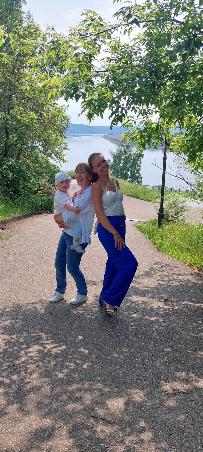 Это было незабываемое путешествие в Томск. Галина и Екатерина провели с нами весь день, рассказывая и