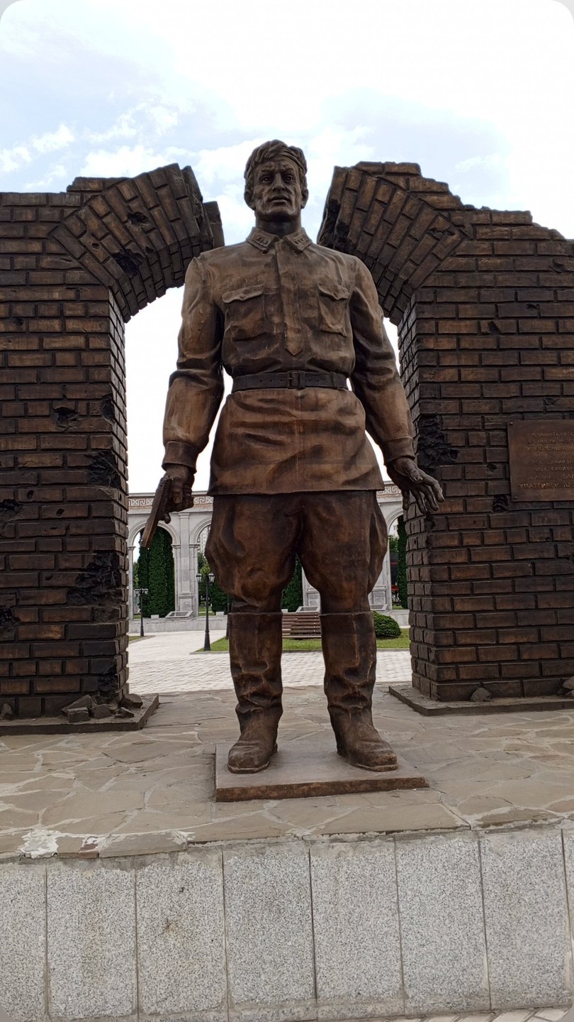 Путешествие прошло на 100000%Лучше гида Ибрагима ещё не встречала. Его рассказы вдохновляют и ты как будто