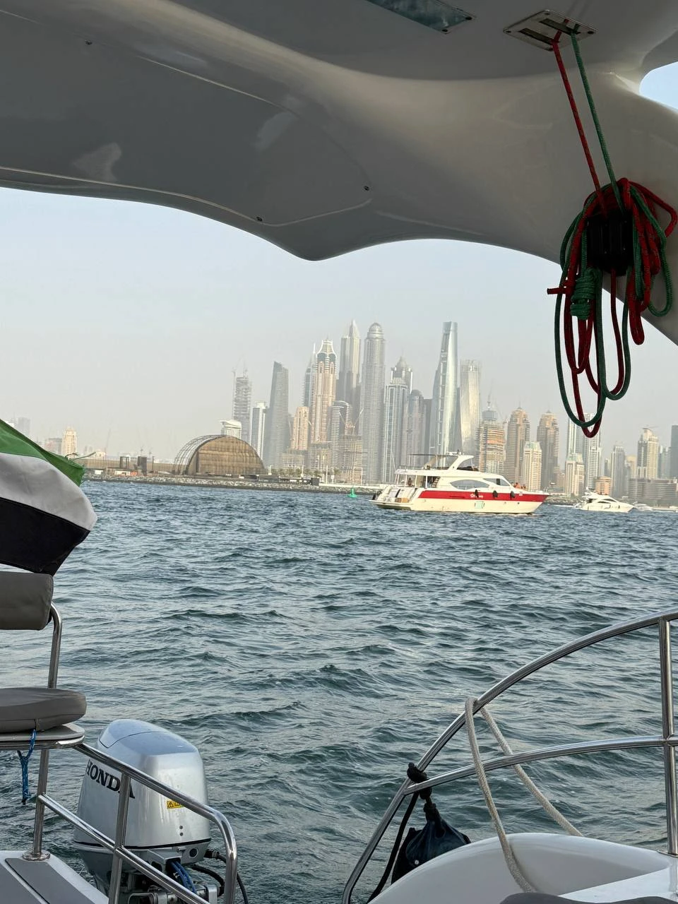 Очень понравилась прогулка, до этого каталась на лодке Доу - эмоции никак не сравнить. Очень порадовало