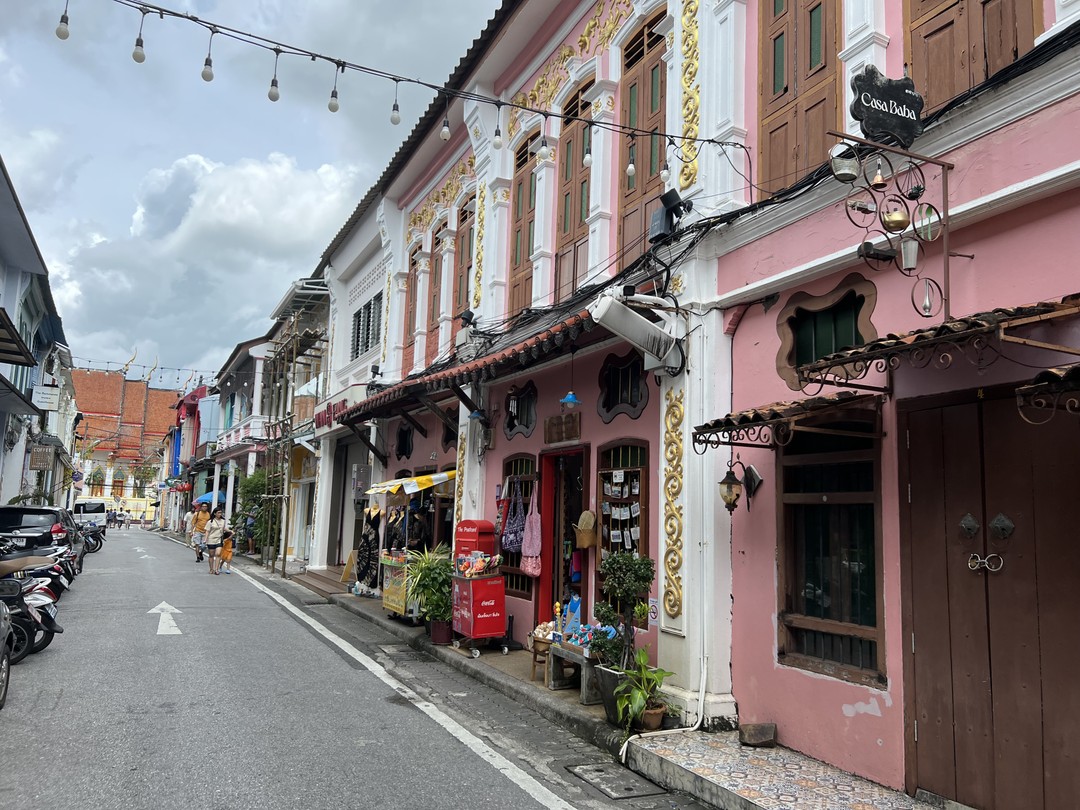 Выбрать мототур было отличным решением! Огромное спасибо Владу гиду, время прошло незаметно, очень много красивых локаций,