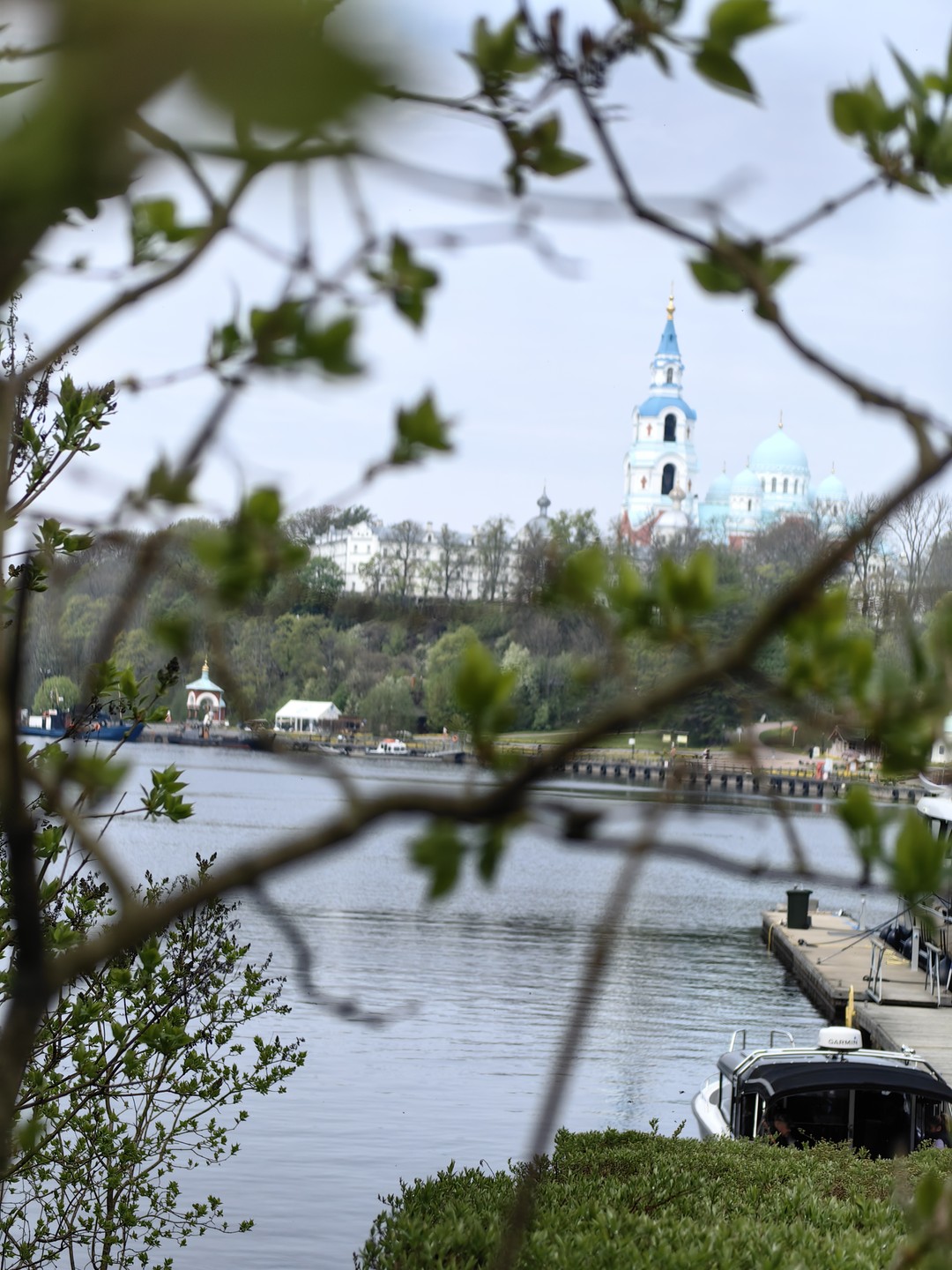 Все прошло прекрасно. Капитан Илья рассказал много интересного и про Ладогу, и про шхеры, и про