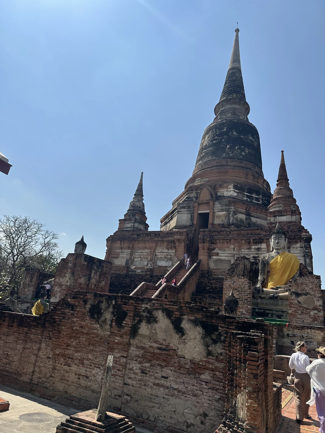 Экскурсия в Айютаю была обязательным пунктом нашего отдыха в Бангкоке. В целом поездка оправдала наши ожидания