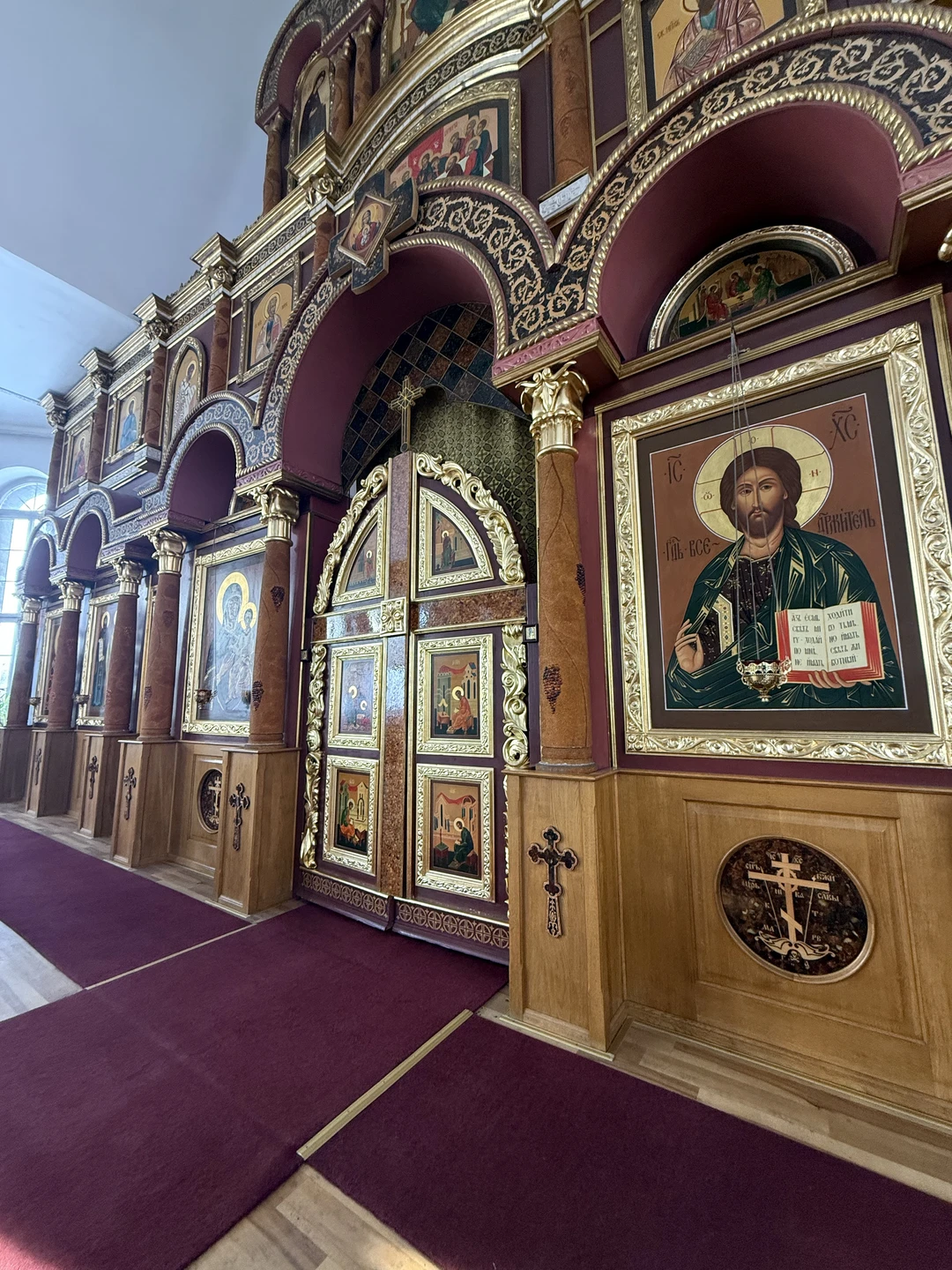 Сергей - чудесный экскурсовод, посмотрели на Калининград с совершенно иной стороны, хотя приезжаем не в первый