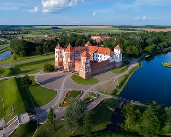 Мирский и Несвижский замки, переезд в Брест