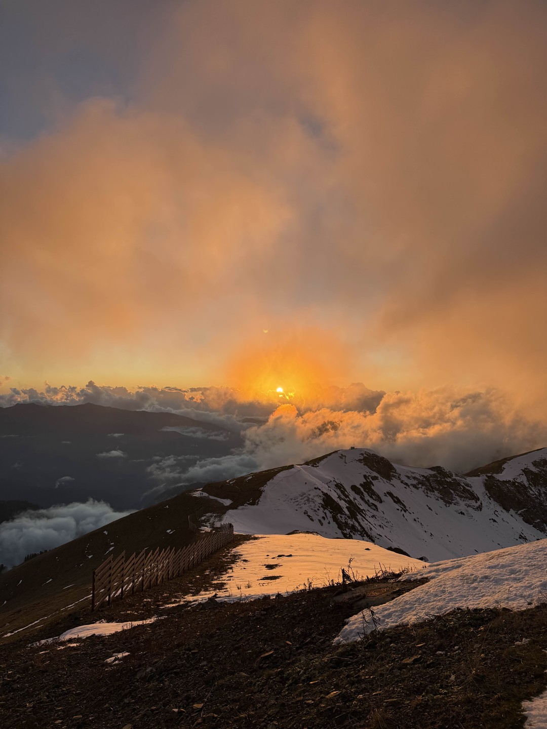 Нужно больше времени в Розе Хутор однозначно. С очередями, родельбаном и подъемниками (медленные) мы не успели