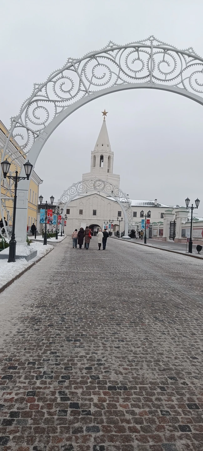 Отличная экскурсия на 5+. Очень познавательная, насыщенная интересными локациями. Отдельное спасибо нашему гиду Рустему, было интересно