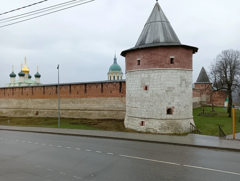 Зарайск - не в раю, а за раем