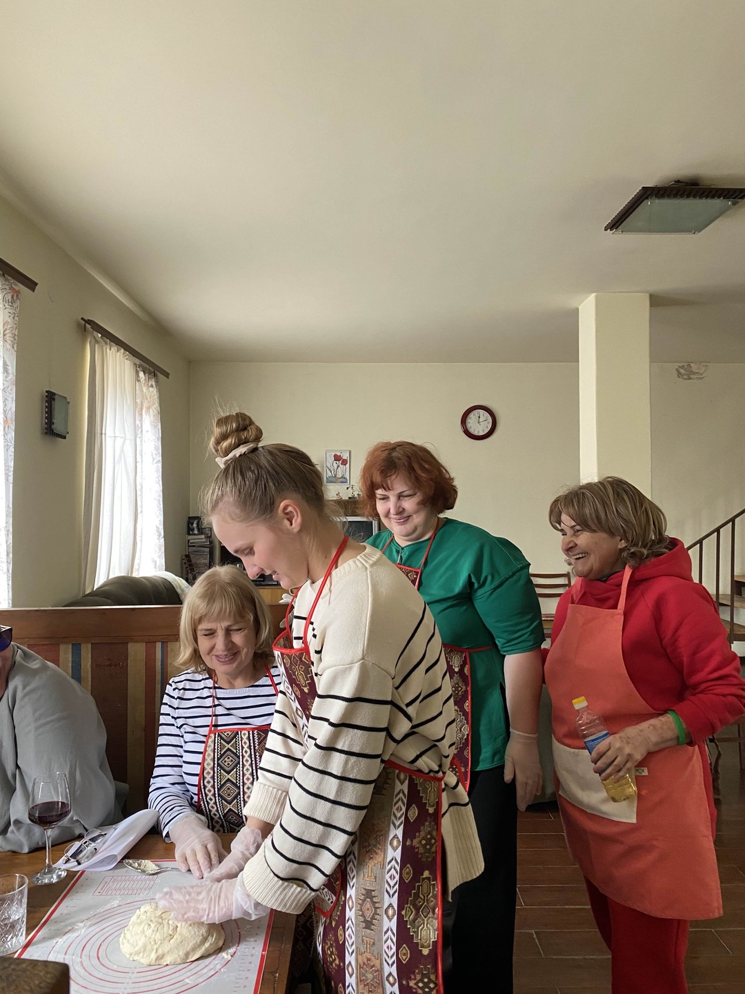 Экскурсия «Армянское гостеприимство и мастер-класс по приготовлению пирога Гата и бораки с мясом» — это настоящее