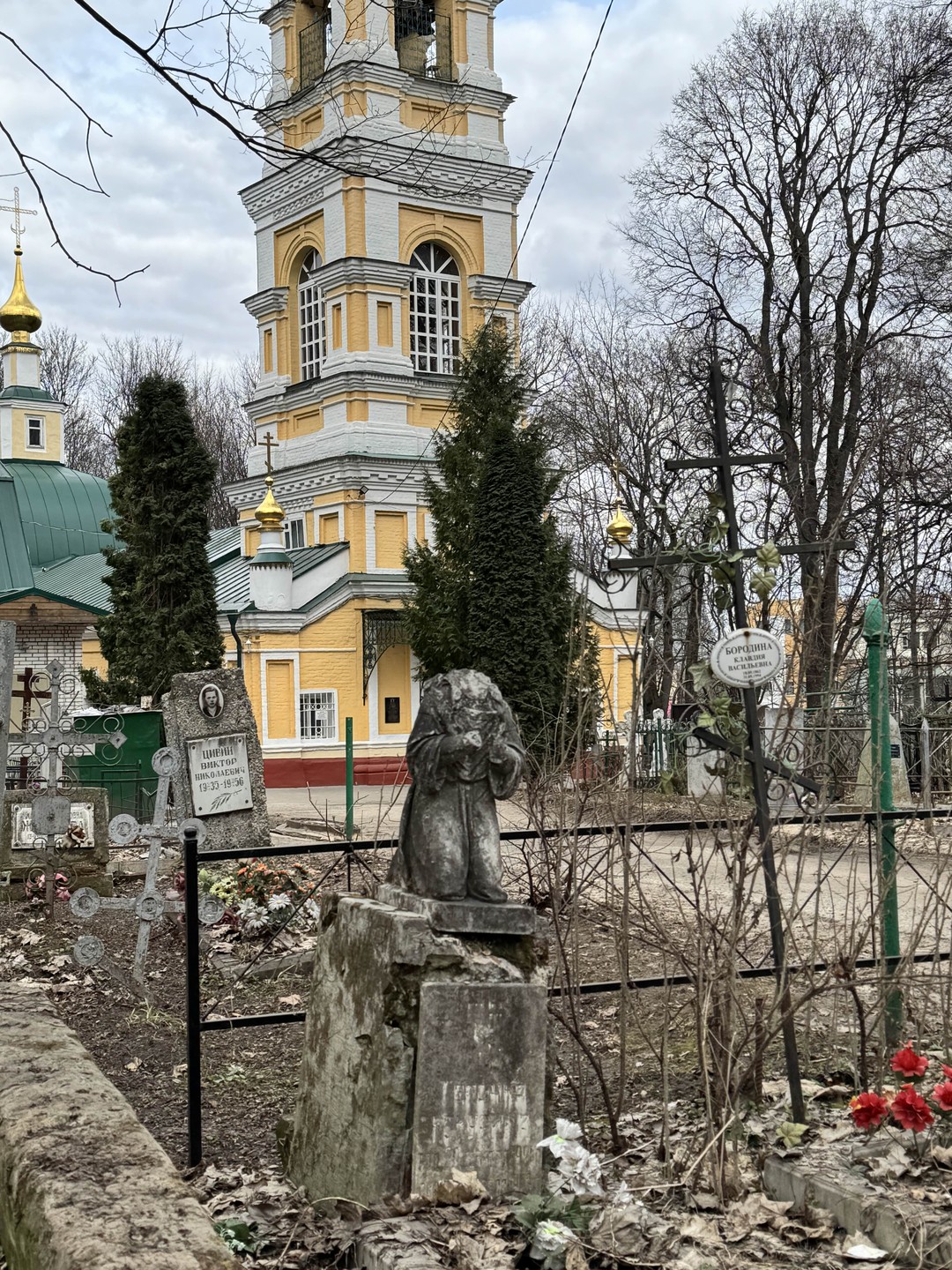 Во Владимире мало каких-то особенных экскурсий. Но к счастью нашел эту. Были риски - либо экскурсия будет полный провал, либо успех. Оказалось второе.