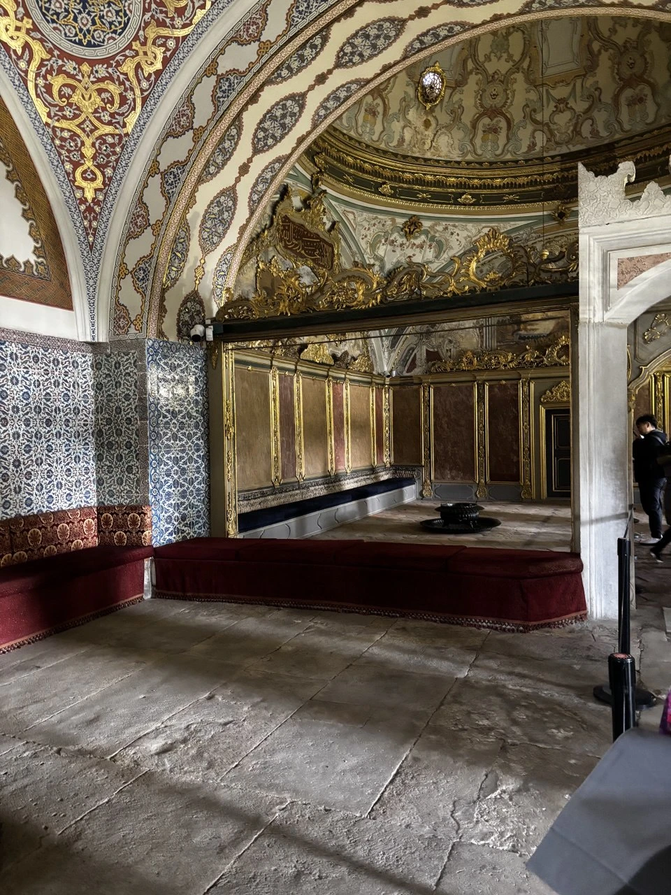 Были в Стамбуле с мужем впервые. К сожалению был один день. Но мы выбрали экскурсию дворец