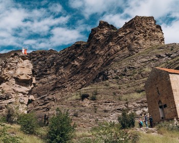 Карадахская теснина, Датунский Храм и прощание