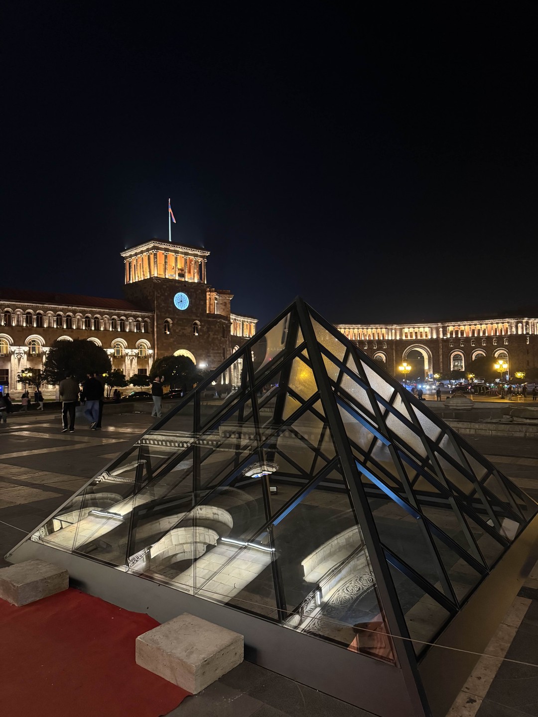 Вечерняя романтика Еревана - в мини-группе с гидом-историком (Юлия)