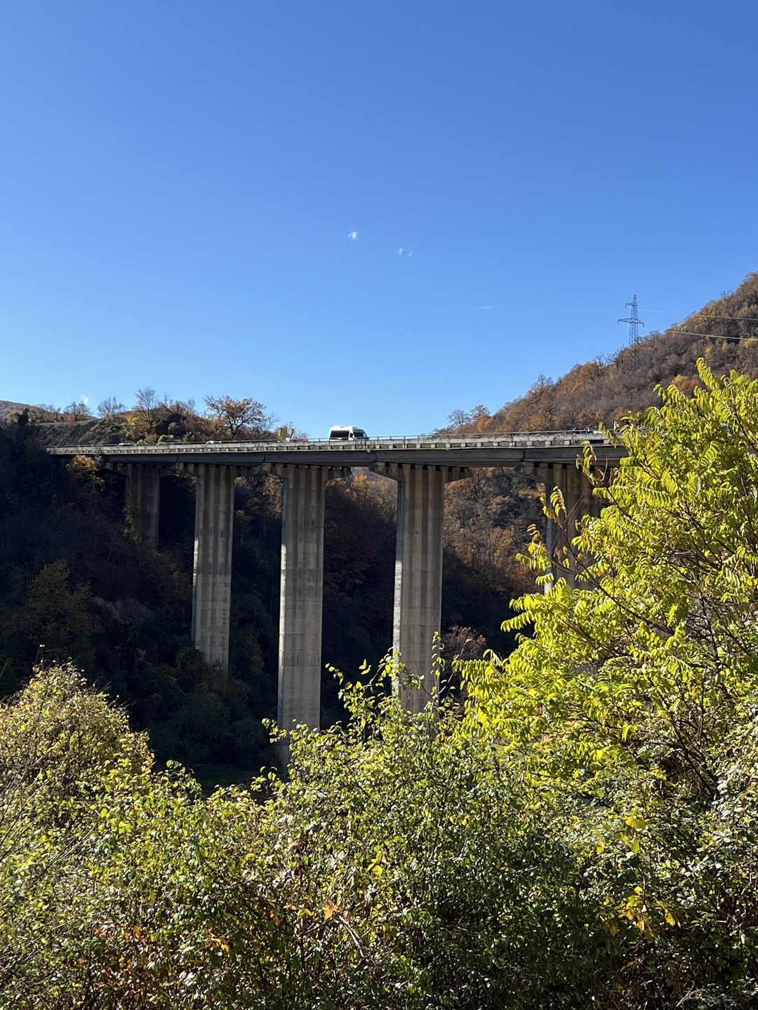 Казбек и Дарьяльское ущелье: Грузия с открытки (Roman)