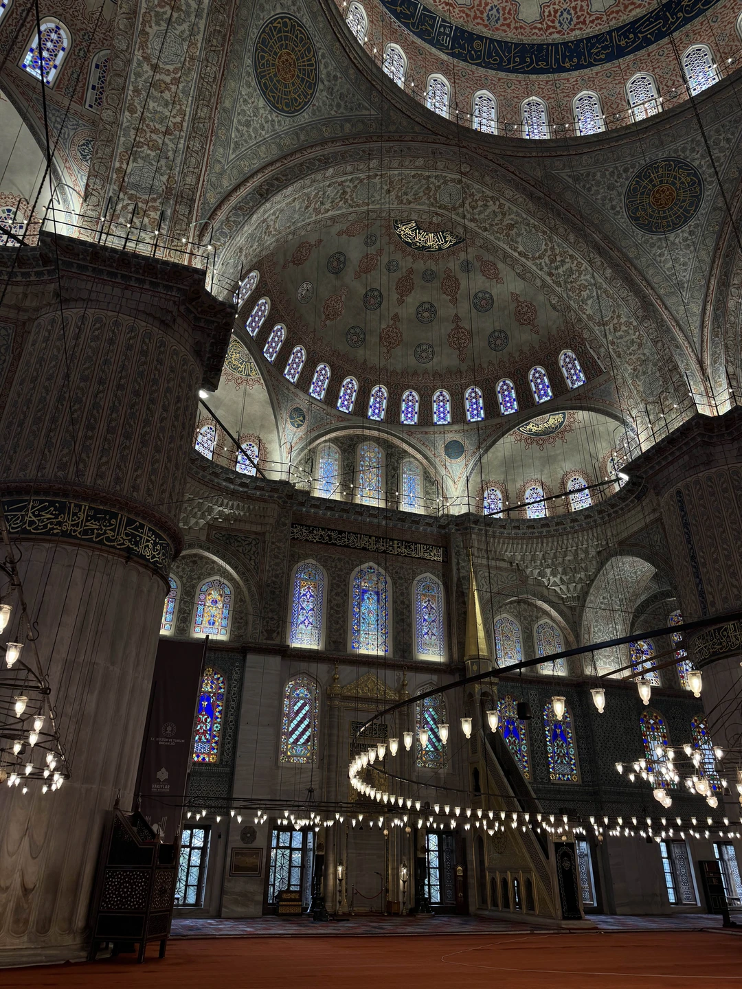 Хочу выразить благодарность гиду Гюркану и поделиться своими впечатлениями. Нам повезло с гидом! Гюркан не просто