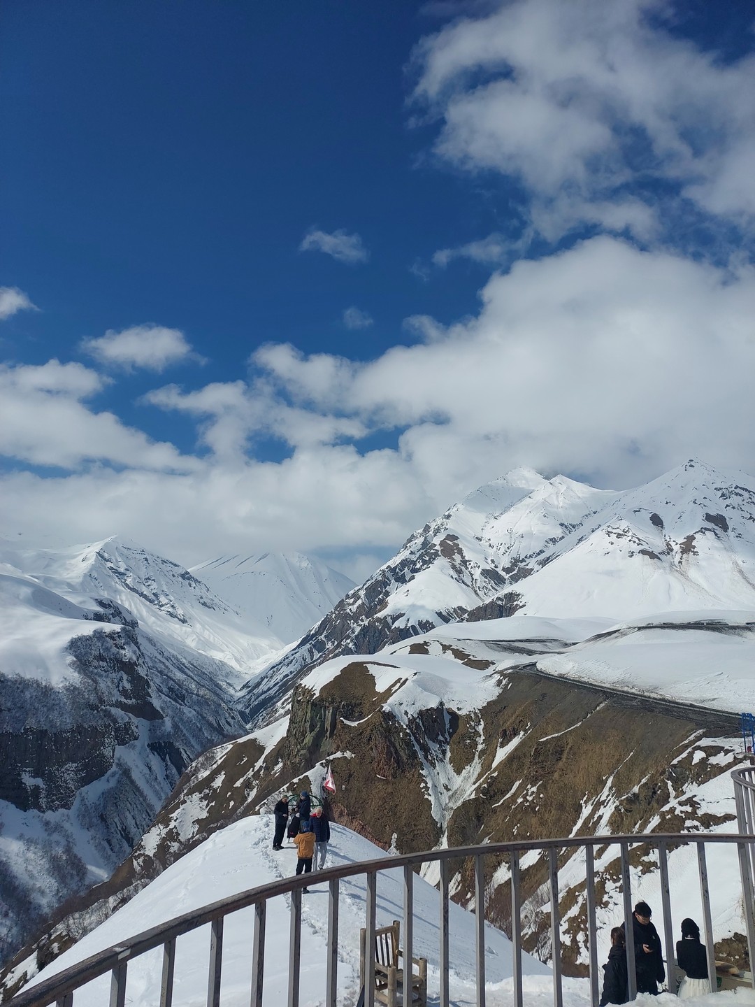 Групповая поездка из Тбилиси - в Казбеги и Гудаури (Алёна)
