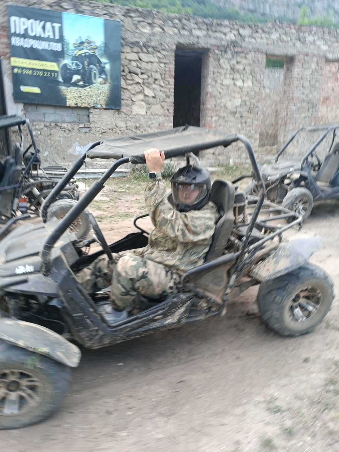 Первый раз с мужем в Махачкале. Гид был на связи несколько дней до поездки, всё объяснял