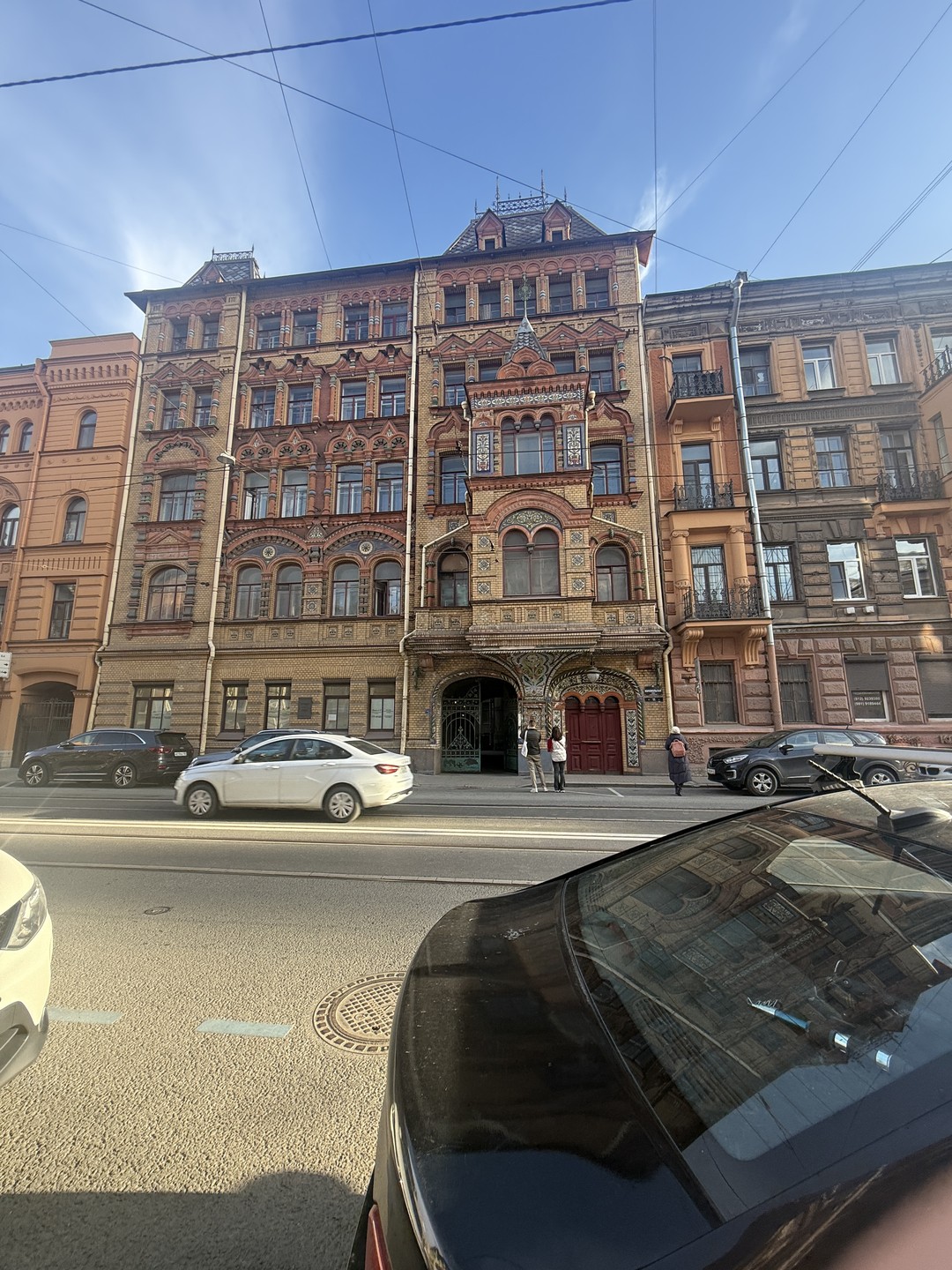Питерский лайфстайл: по старинным парадным и дворам-колодцам (Родионова)