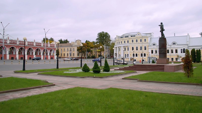 Городская скульптура: в поисках калужских легенд и историй