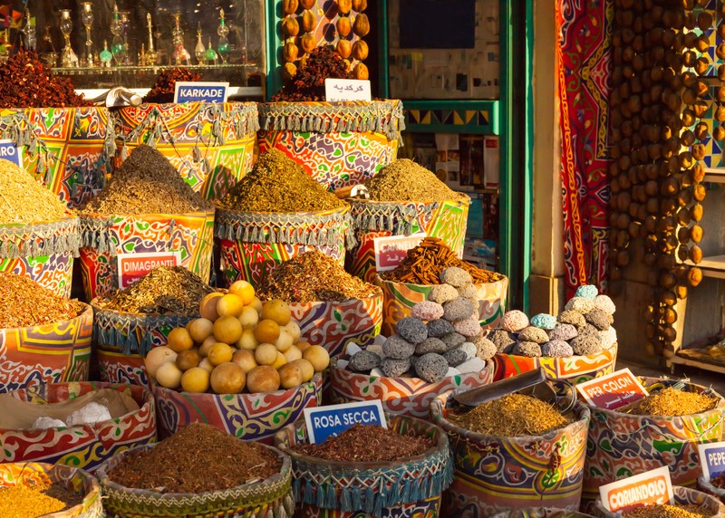 По Шарм-эль-Шейху с местным жителем