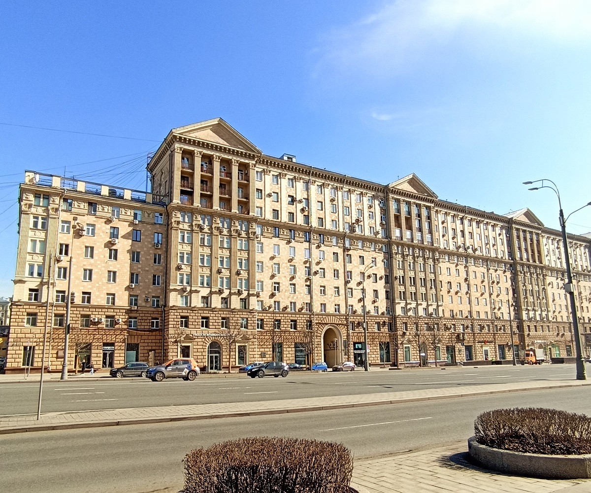 За каждым успешным мужчиной стоит великая женщина (18/18)