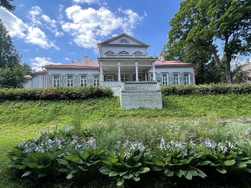 Усадебное фуэте: из Москвы - в Талицы, Софрино и Абрамцево