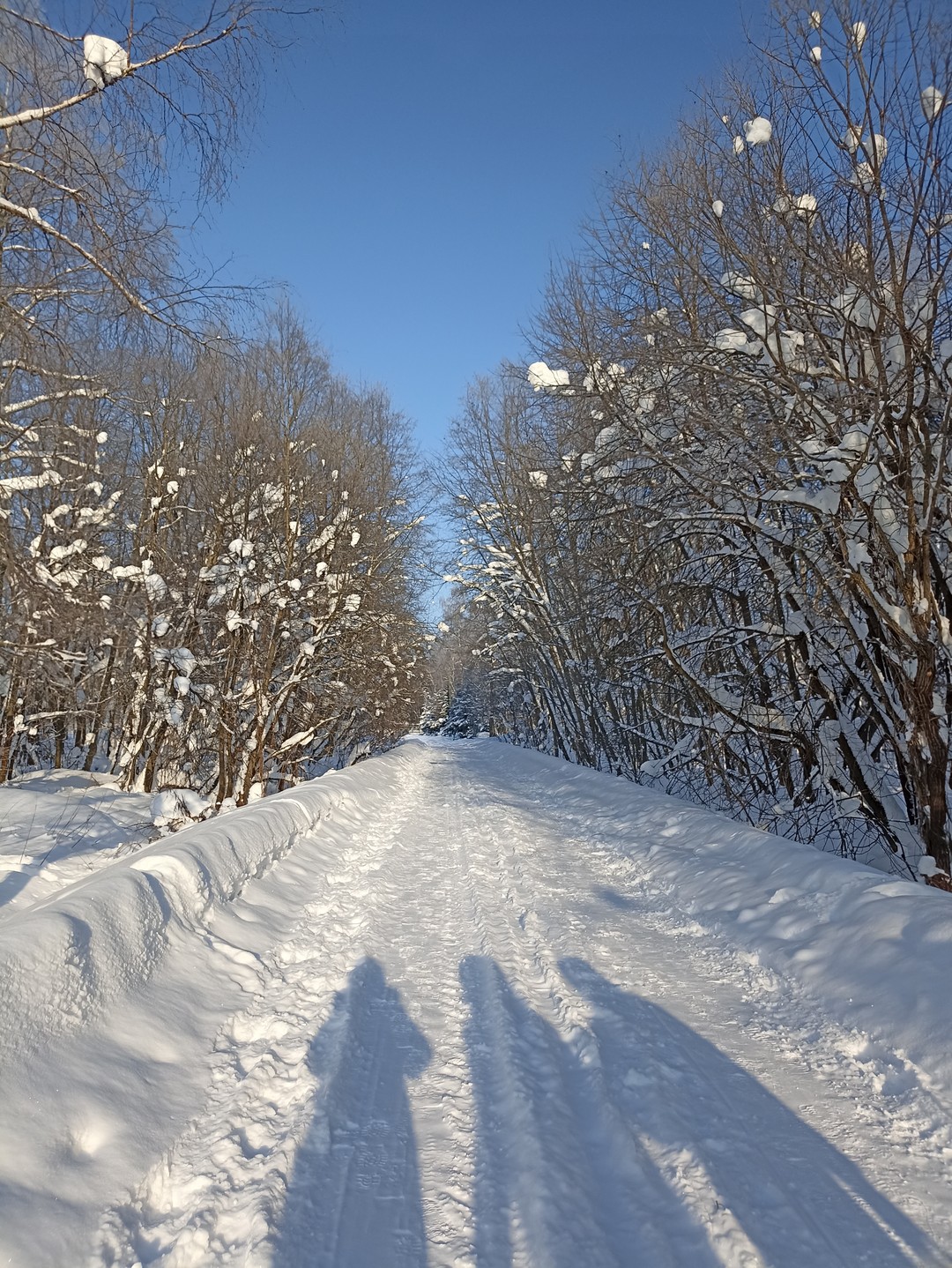 Отличная поездка! Мы попали в февральские морозы и кроме нас желающих не нашлось, так что получилась