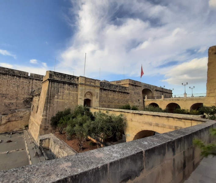 Мальта: прогулка на пароме и «город рыцарей» Биргу