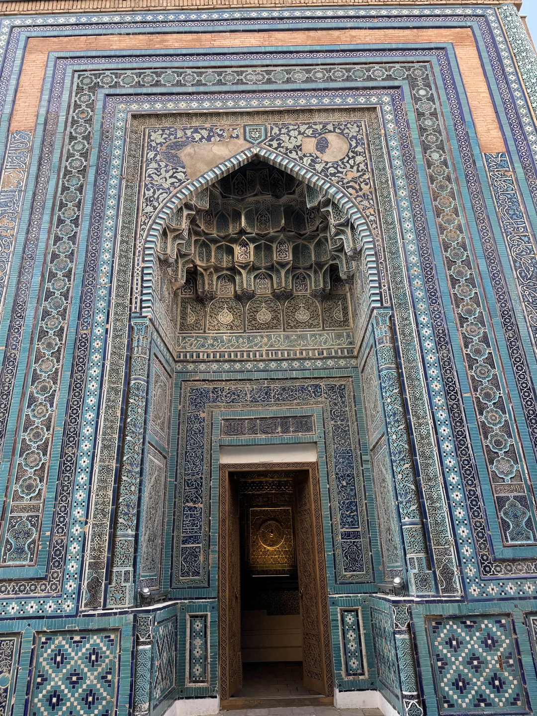 Спасибо за замечательную экскурсию, у нас была экскурсовод Фарида (могу ошибаться в имени у меня с этим проблема)