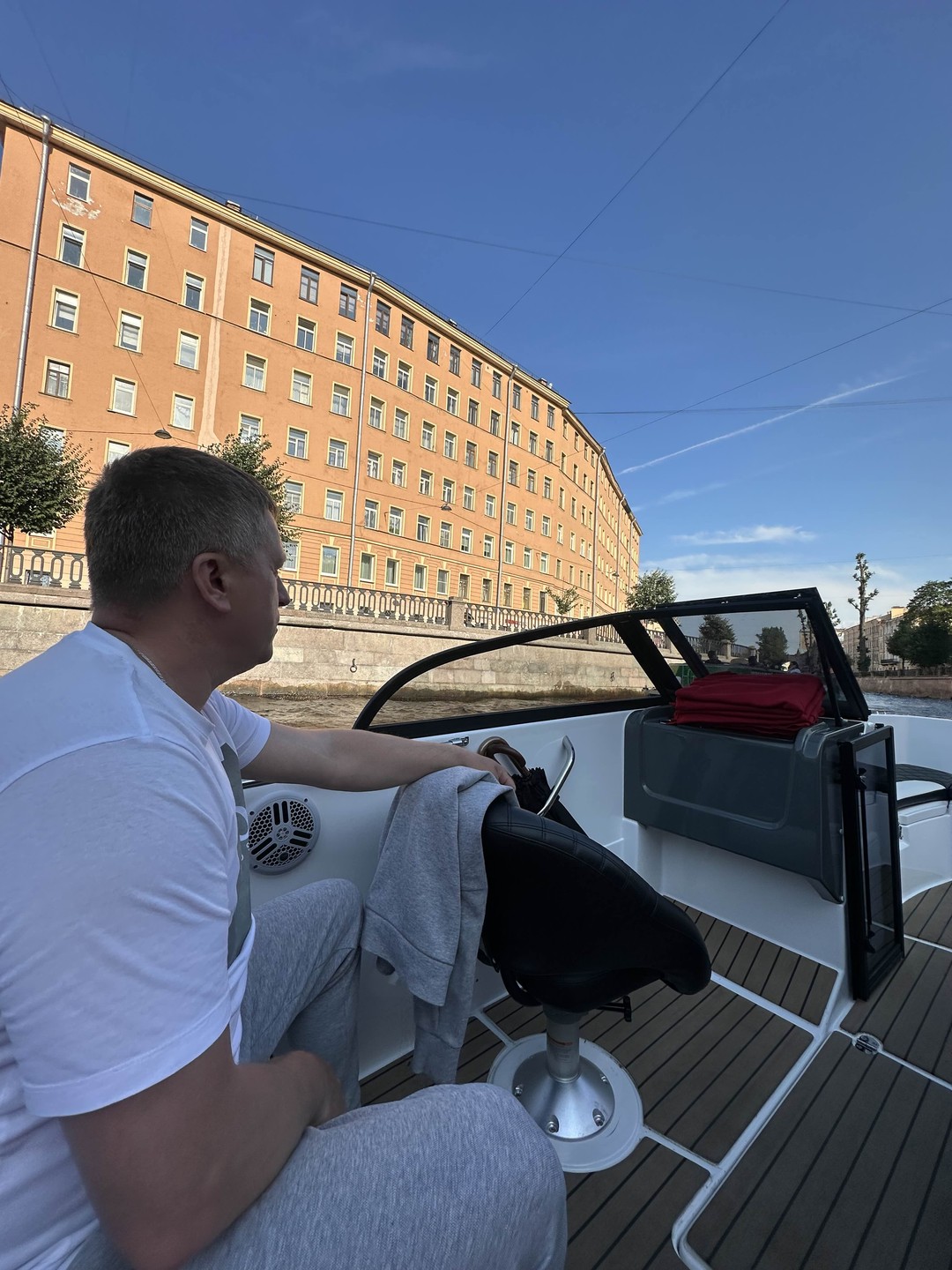 На частном катере по рекам и каналам Петербурга (Инна)