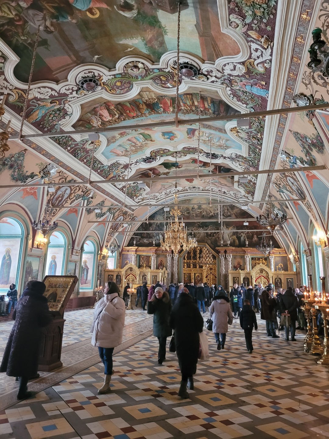 Внутренняя жизнь Троице-Сергиевой лавры (Елена)