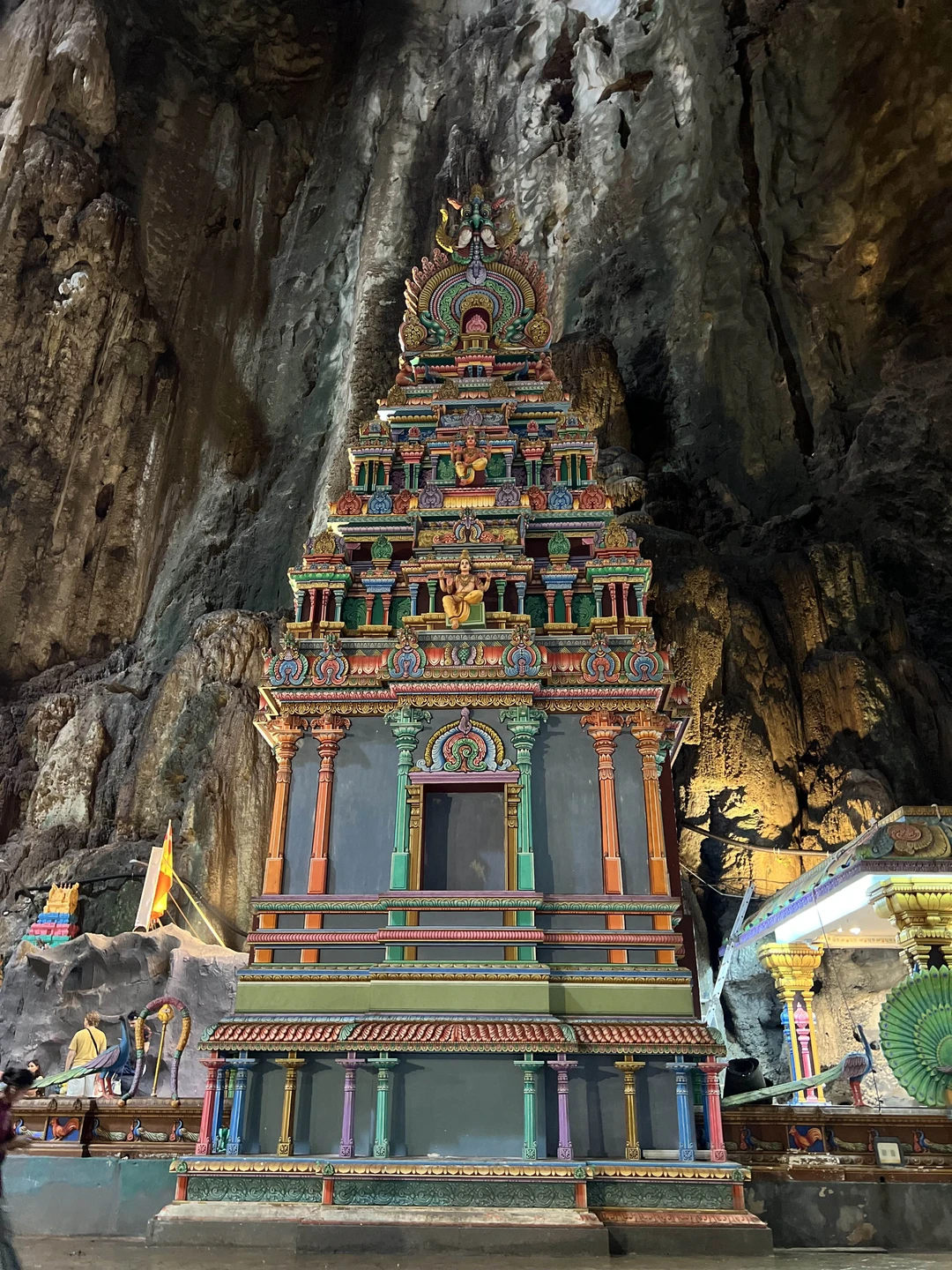 Пещеры Бату, река светлячков и серебристые обезьяны за 1 день (Ирина)