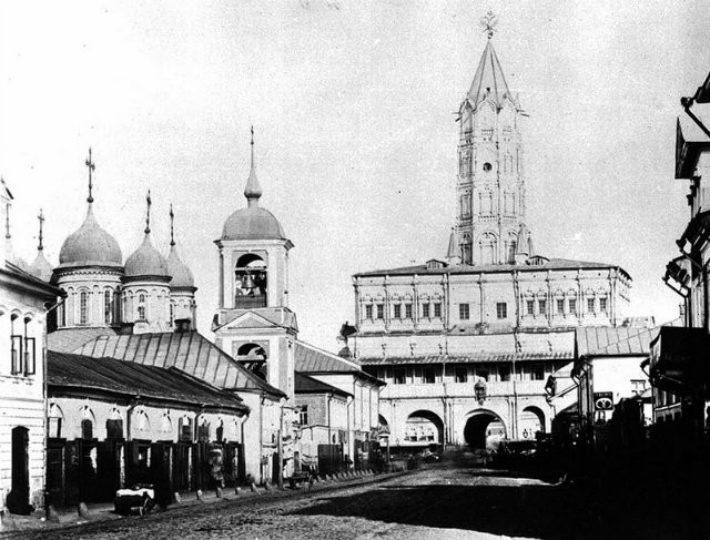 История Москвы от XII до XXI века на примере одной улицы