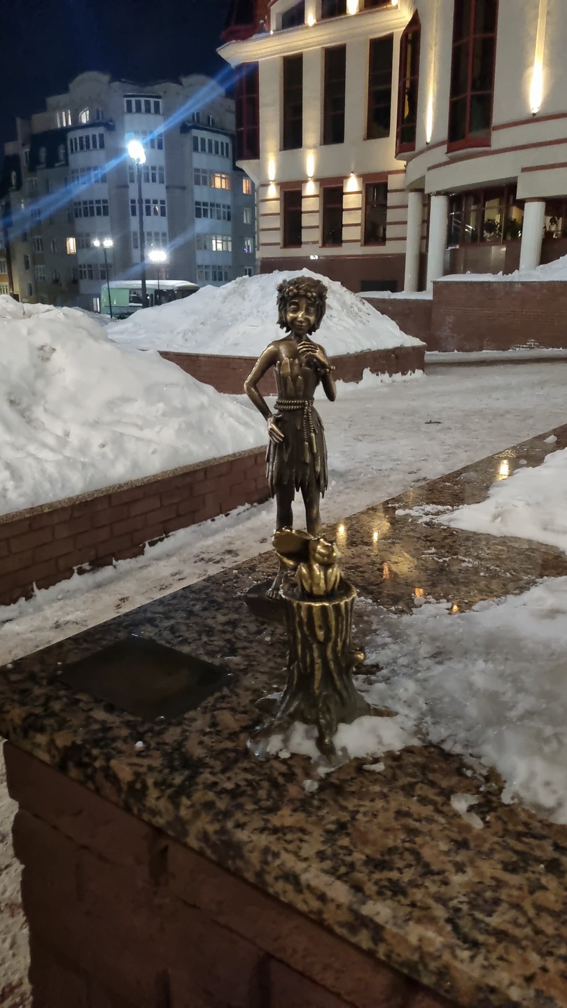 Спасибо большое экскурсоводу за чудесную экскурсию по городу в который она влюблена, что придаёт экскурсии больше эмоций и красок!