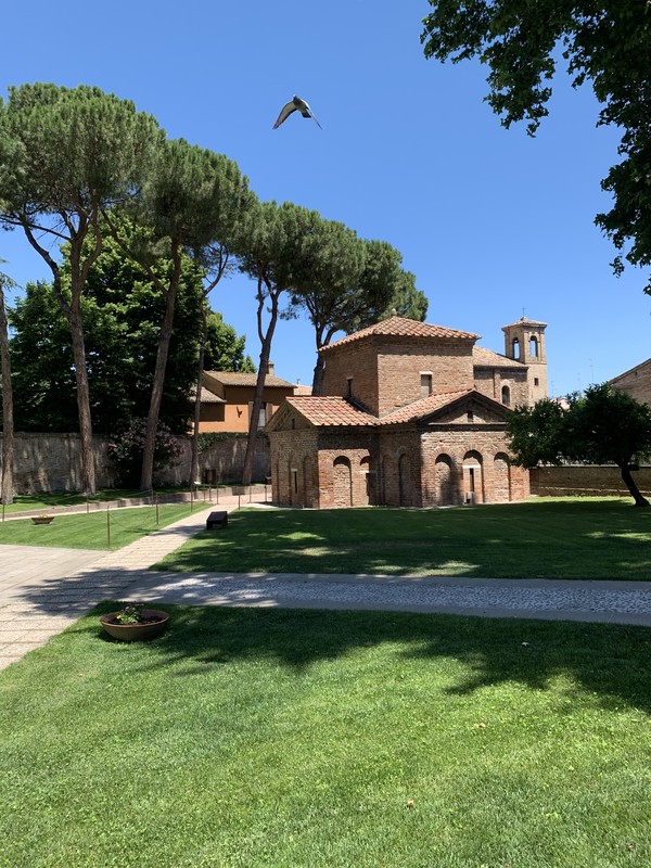 Равенна: сияние Византийской эпохи