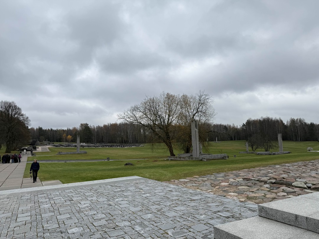 Хатынь - скорбь, щемит душу, других слов нет