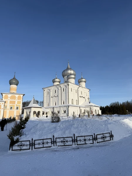 Спасибо огромное за экскурсию! Мы в полном восторге!! Юлия историк, искусствовед, высокий уровень профессионализма чувствуется уже