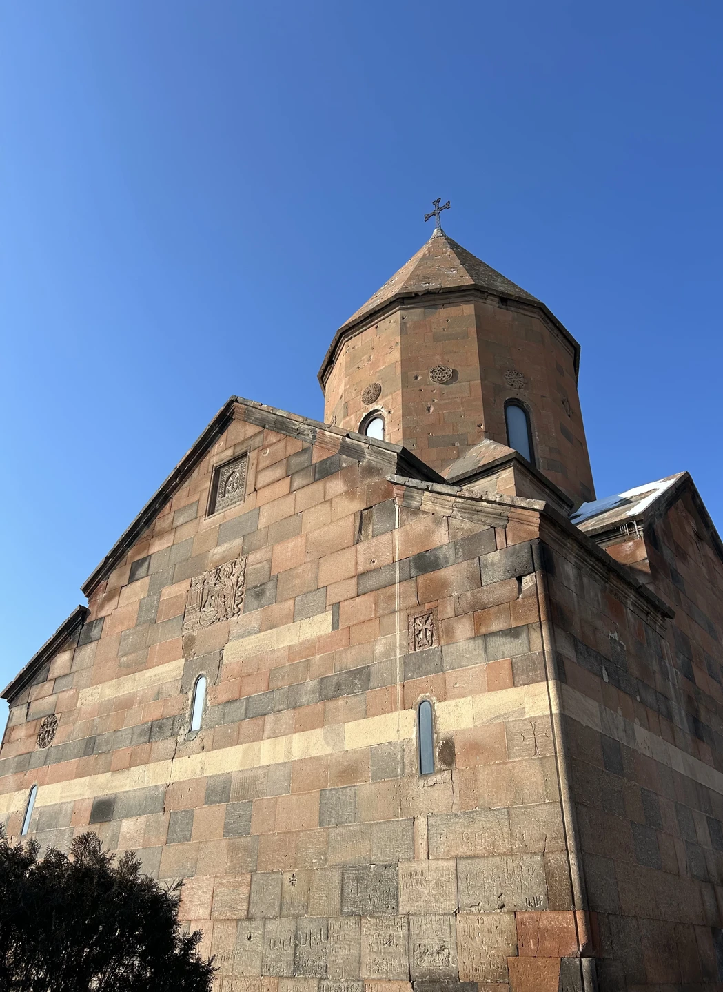 Спасибо большое за прекрасно организованный тур Араму и нашему чудесному гиду Ованесу, который 5 дней знакомил