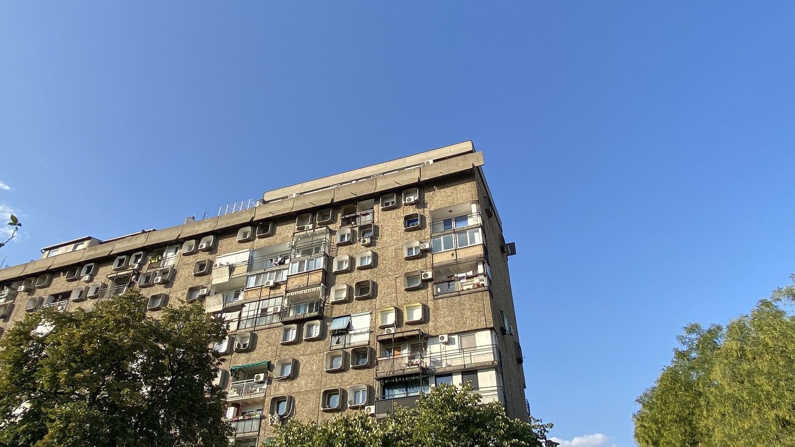 Белград. Брутализм. Блок 28