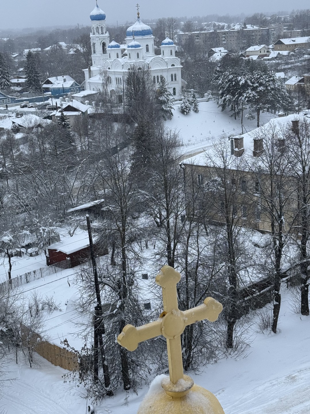 Были на экскурсии с Павлом семьей, 2 взрослых и трое детей от 9 до 17 лет