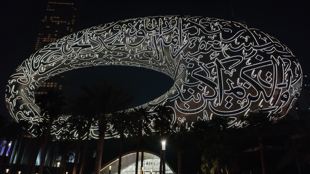 Хотя машина была полностью заполнена: 7 человек, как-то очень удачно все подобрались и было комфортно, как