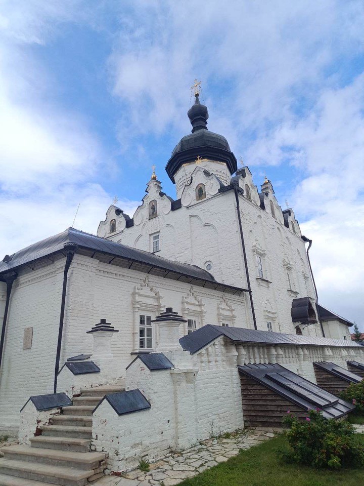 Футуристический Иннополис + остров-град Свияжск (в группе) (Анна)