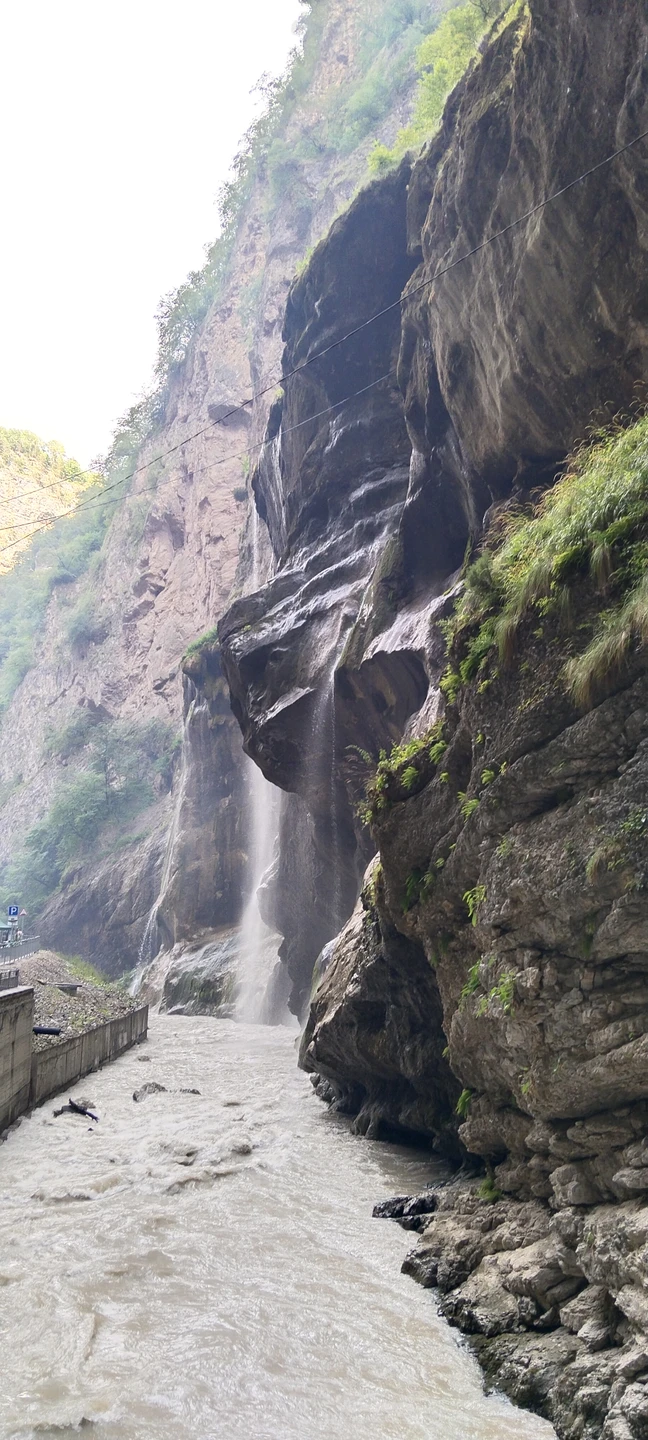 На джипе сквозь облака! Озеро Гижгит и Чегемские водопады (Елена)
