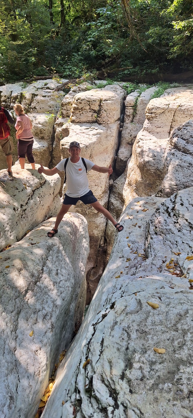 Всё очень Круто Копец как понравилось, тот кто нас сопровождал мастер 10x своего дела. Юра ты крутой чел!!!