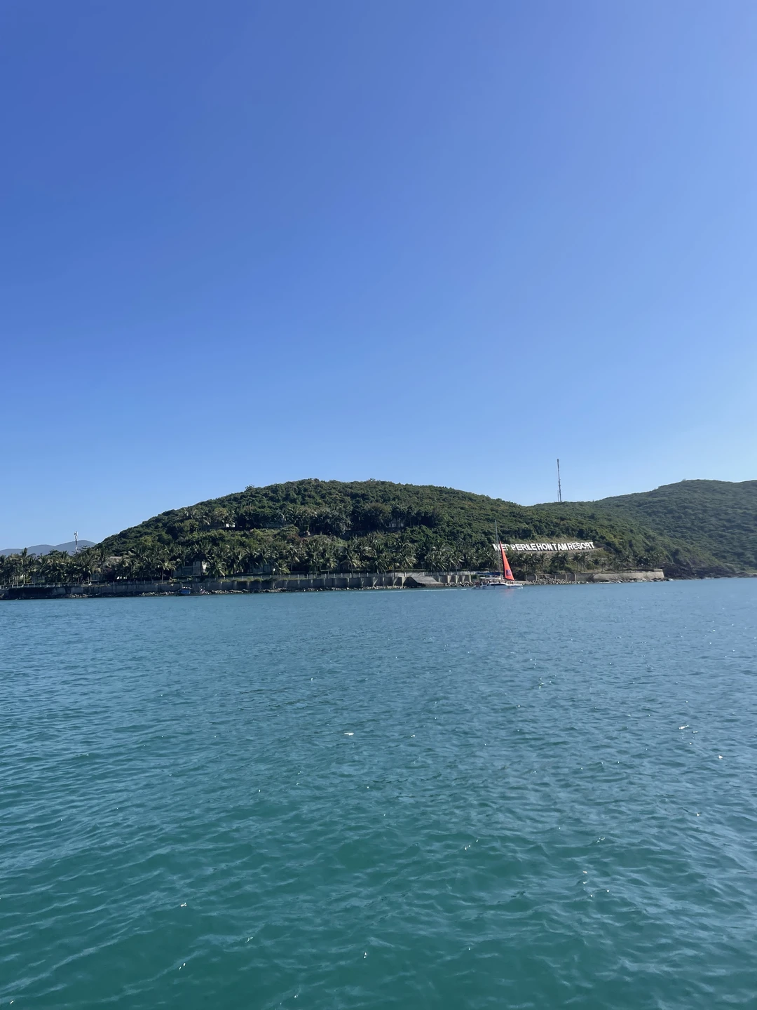 Шикарная экскурсия, насыщенная программа, весёлый ведущий🔥 Говорит по-английски, но все понятно. Заботятся о каждом туристе