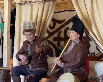 Национальный музей Республики Алтай, этнографический музей, дегустация, концерт горлового пения