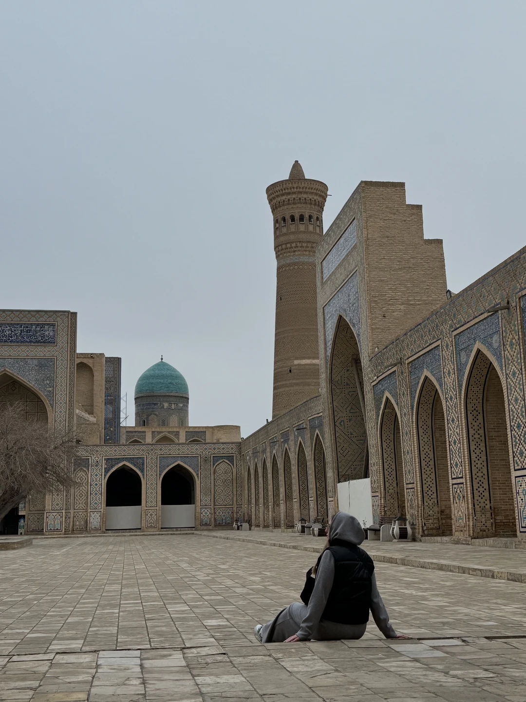 Прекрасный тур с великолепным гидом! Это восторг 🤩 Очень гостеприимный, внимательный, умеет развеселить и найти подход