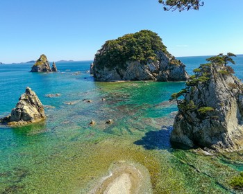 Мыс Брюса, маяк и Дальневосточный морской заповедник