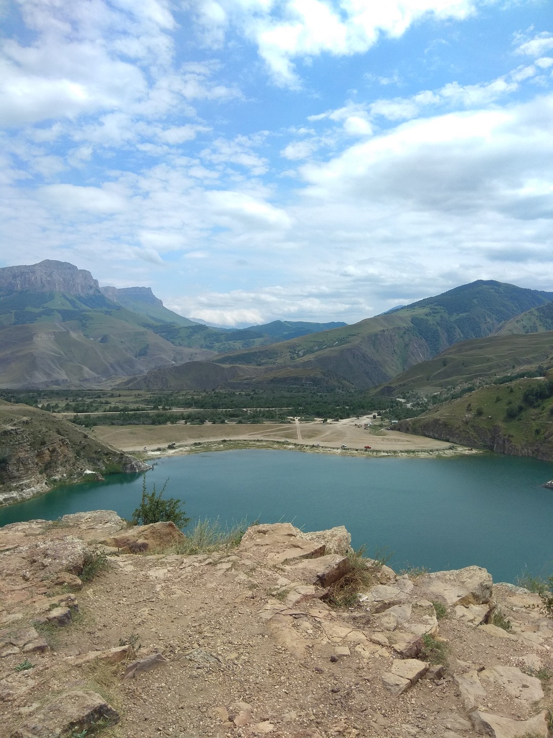 Экскурсия очень понравилась. Алексей интересно рассказал об истории Кавказских народностей, природу образования Кавказского хребта, показал три